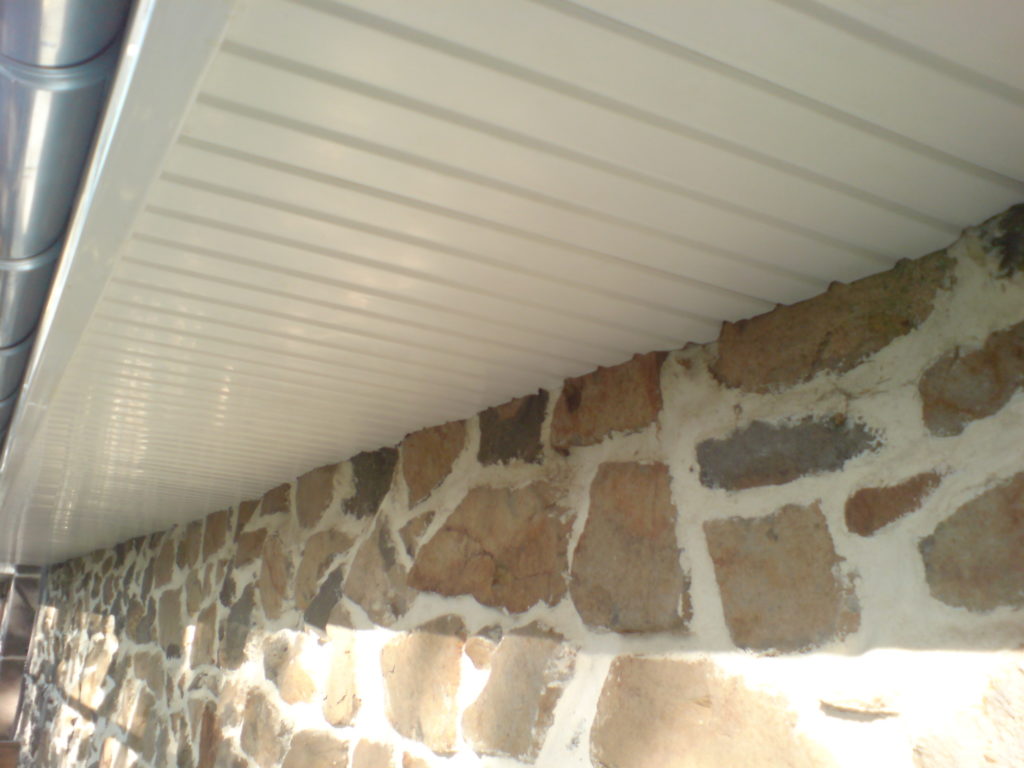 Lambris sous toiture PVC blanc Correze